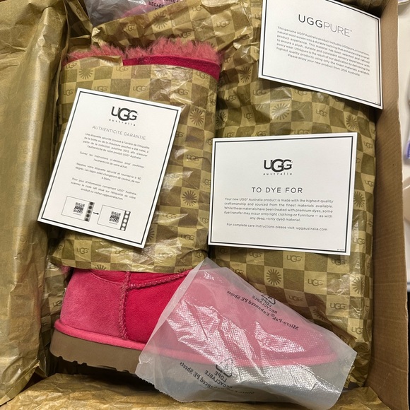 Ugg Tall Bailey Bow triple  3 bow - Picture 2 of 11